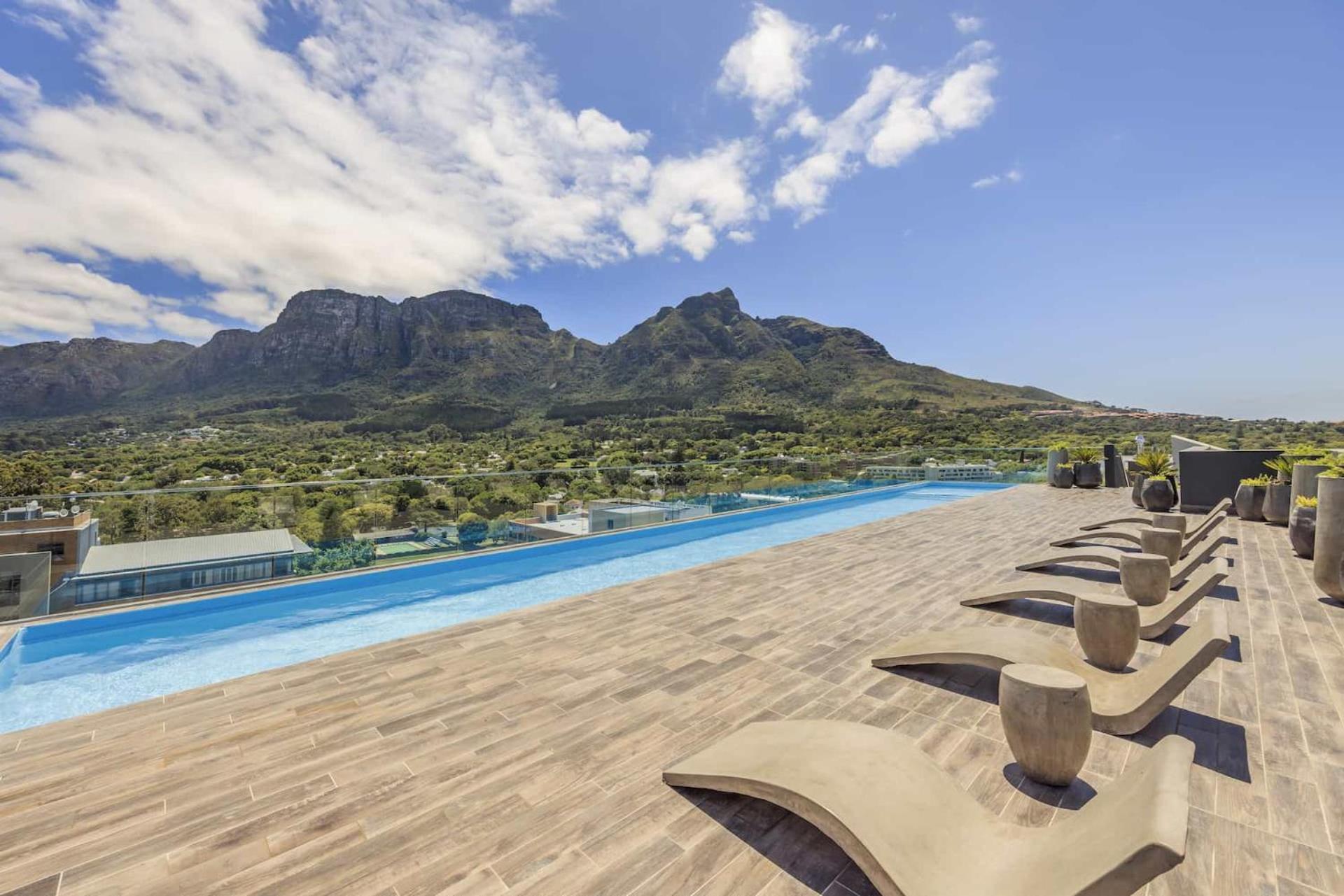 Apartment In Newlands *